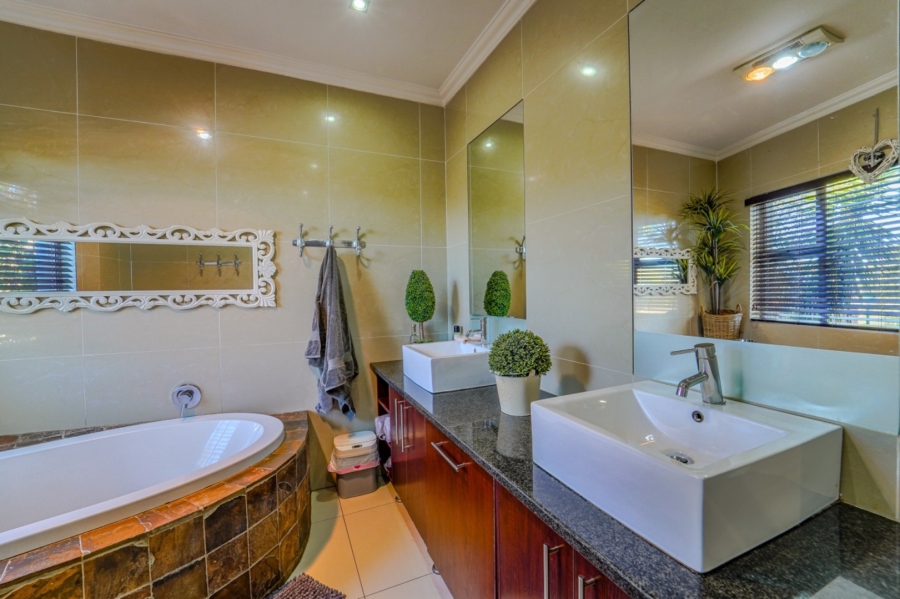 4 Bedroom Property for Sale in Dan Pienaar Free State